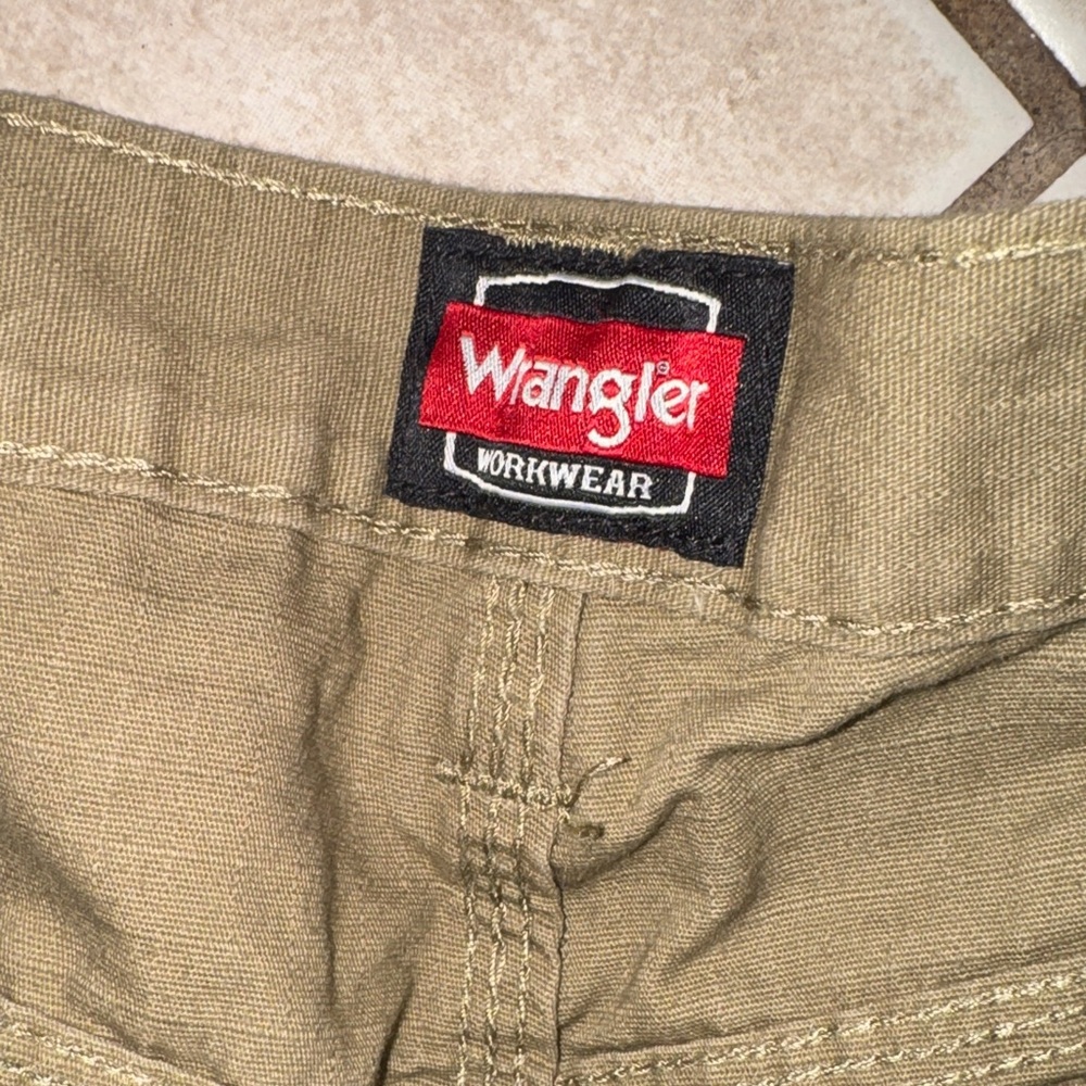 Wrangler Men's Cargo Pants - Olive - Picture 6 of 9